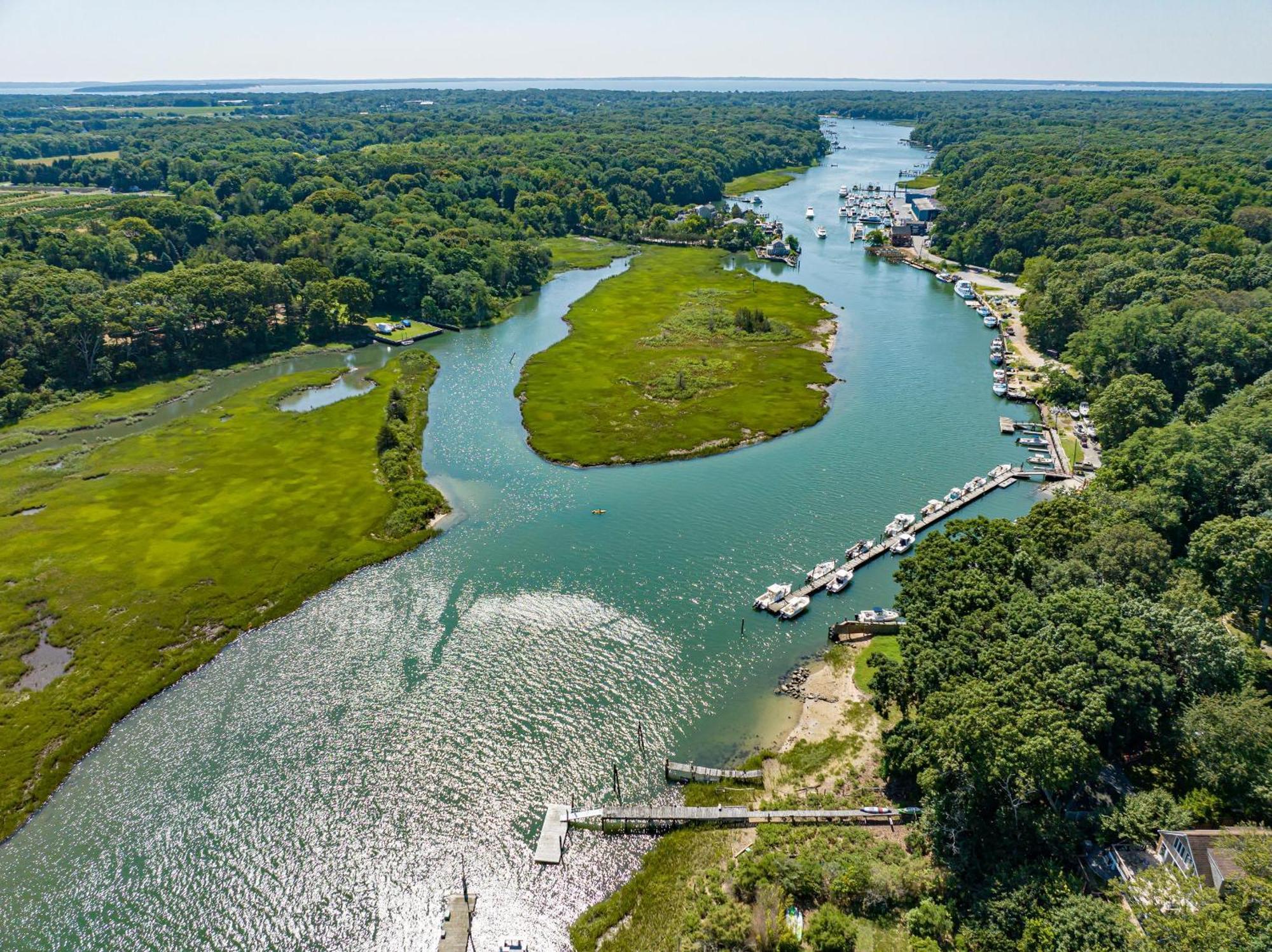Nature'S Paradise: Private Dock & Water Views Mattituck Экстерьер фото