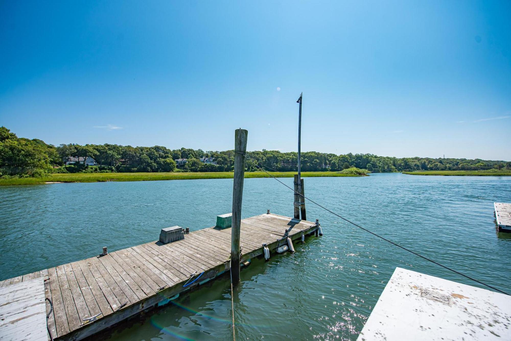 Nature'S Paradise: Private Dock & Water Views Mattituck Экстерьер фото